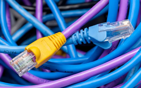 Why Cat5 Cables Fell Out of Favor: The Drawbacks That Led to Their Obsolescence