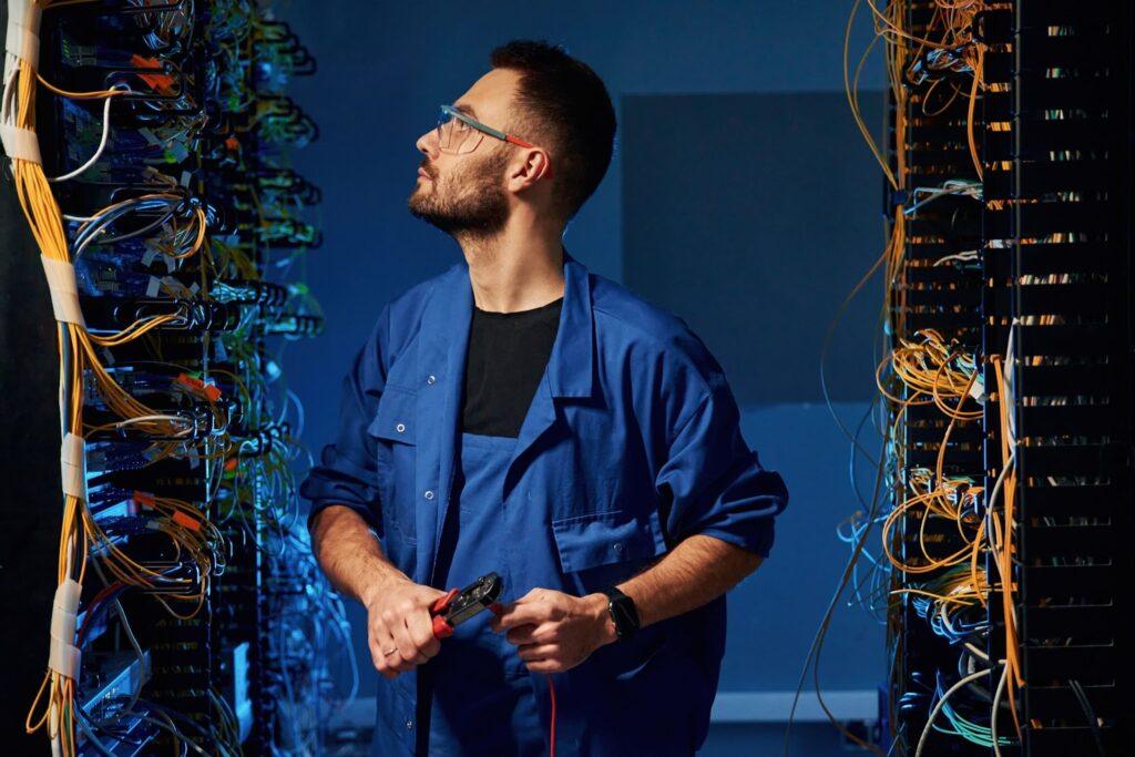 How Does Fiber Optic Cabling Future-Proof Your Business Network